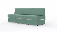 Sofa 3-osobowa z tapicerowaną podstawą SitiQ - Fabryka Mebli Biurowych MARO sp. z o.o.