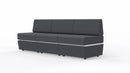 Sofa 3-osobowa z tapicerowaną podstawą SitiQ - Fabryka Mebli Biurowych MARO sp. z o.o.