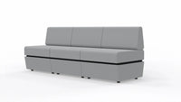Sofa 3-osobowa z tapicerowaną podstawą SitiQ - Fabryka Mebli Biurowych MARO sp. z o.o.